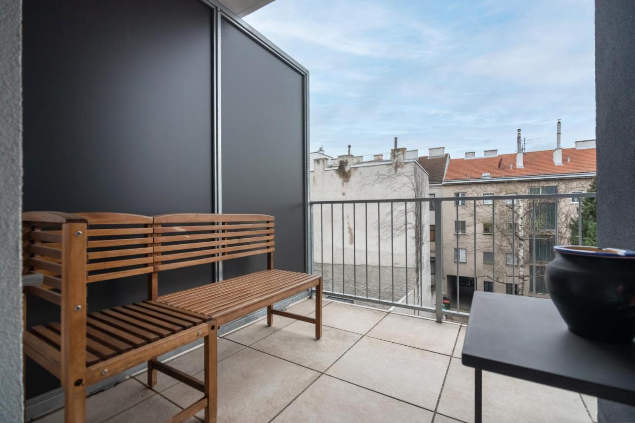 Ferienwohnung Ruhig, Hell Und Neu Mit Garage Wien Exterior foto