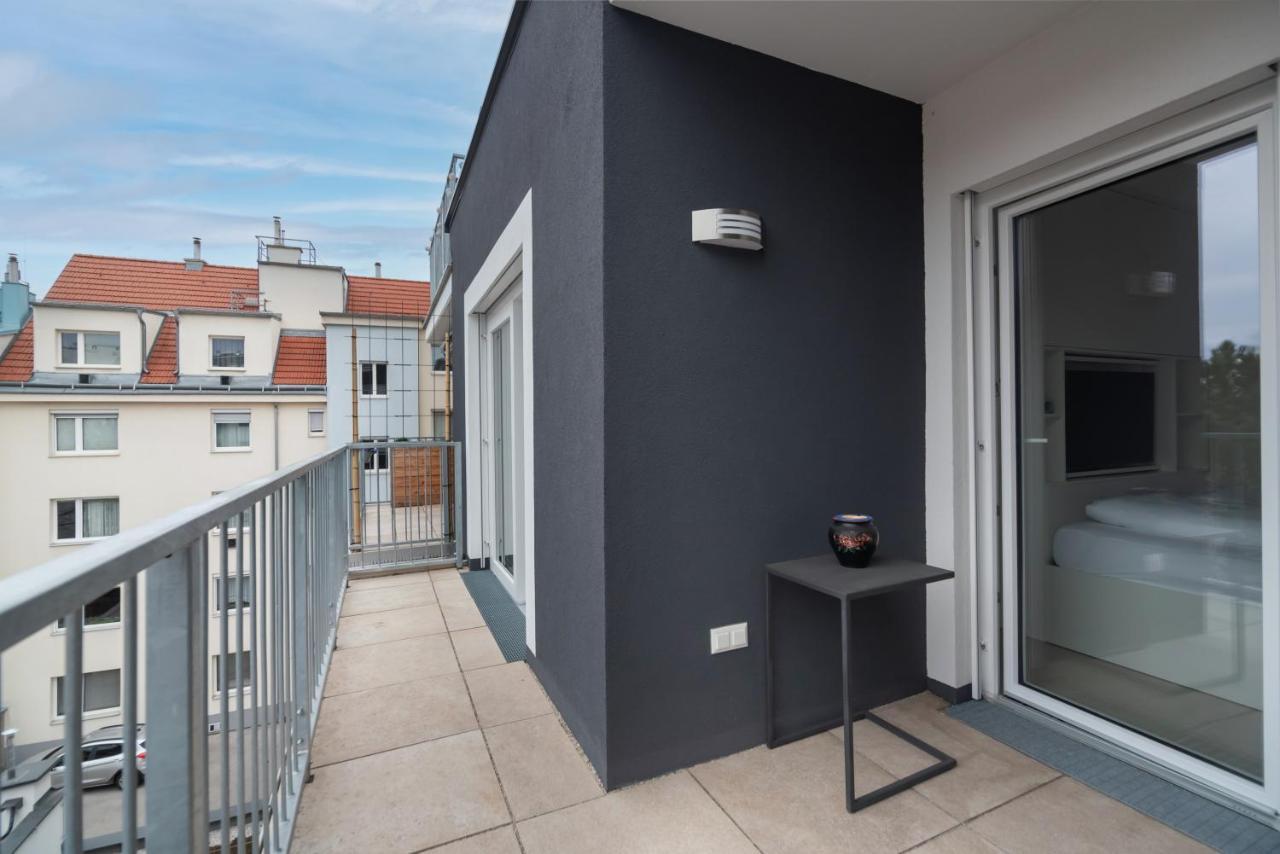 Ferienwohnung Ruhig, Hell Und Neu Mit Garage Wien Exterior foto